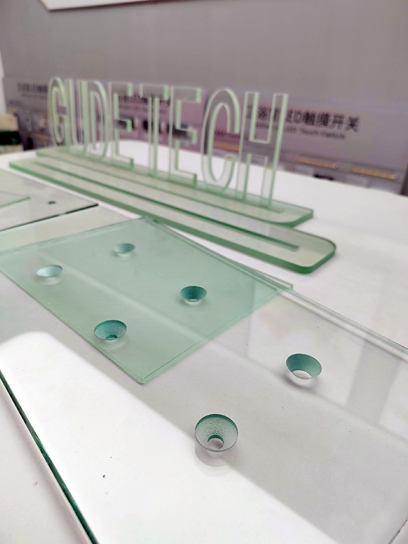 Pieza producida en una máquina Glass Lasers